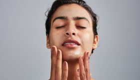 ¿Tienes la piel de la cara seca y con rojeces? Descubre el TOP 5 sérums para pieles sensibles